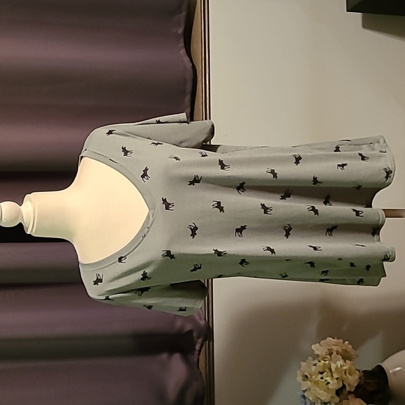 LuLaRoe Moose Shirt - Ladies XL - Picture 2 of 7